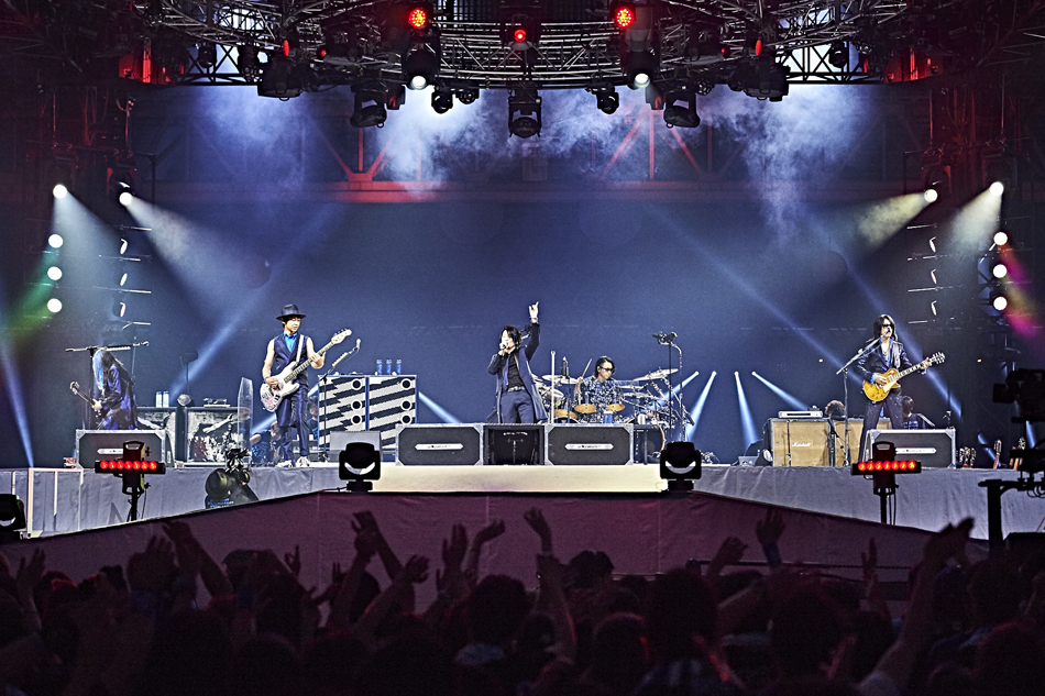 5万6000人が熱狂！新たな夢も語られた、GLAYファンクラブ限定ライブ2日