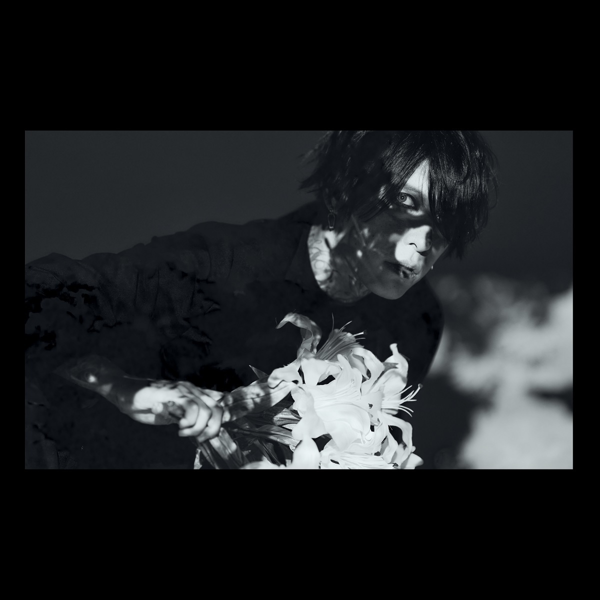 葉月（lynch.）初のソロアルバムからシンフォニックなセルフカバー