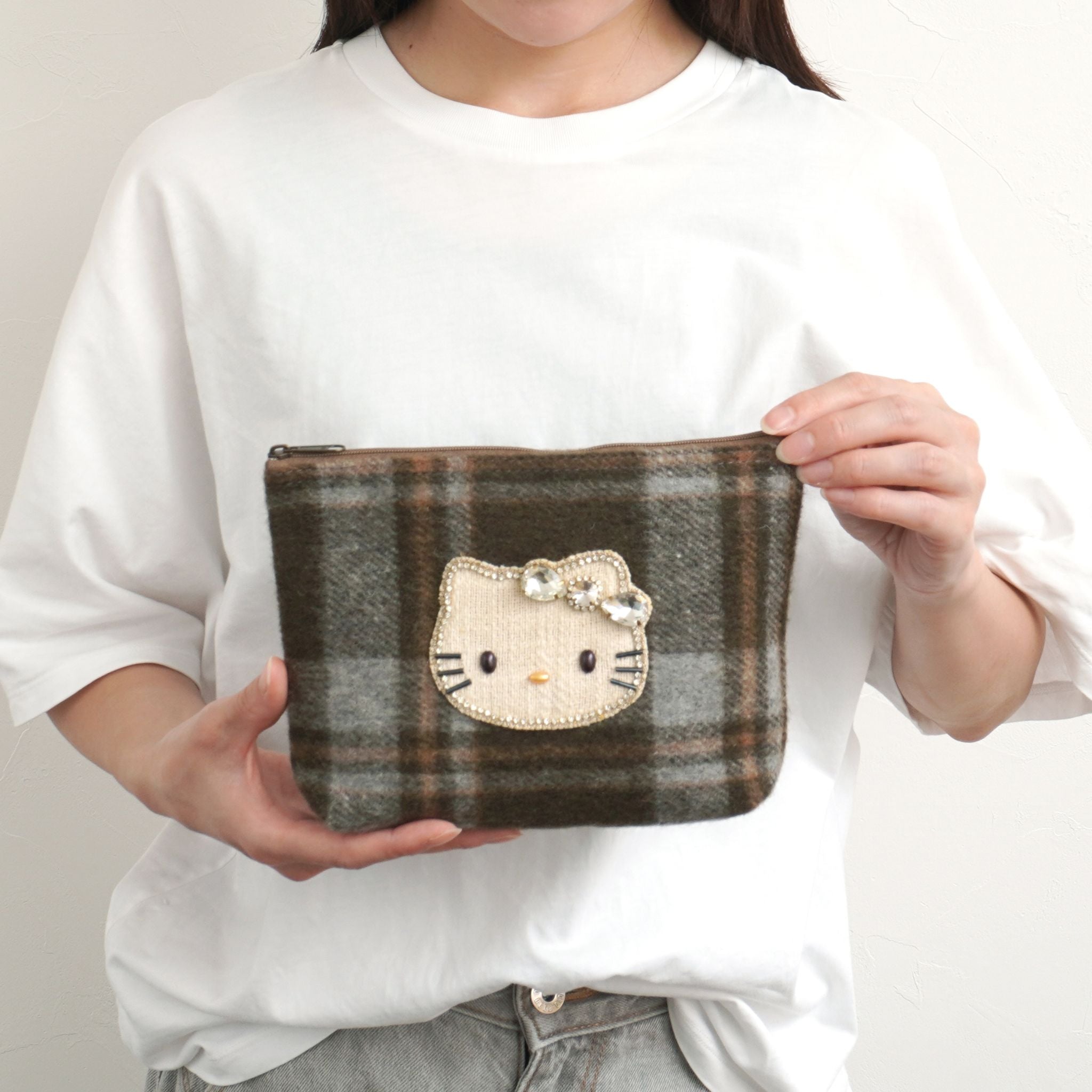 Hello Kitty チェック柄ポーチ – MAYGLOBE