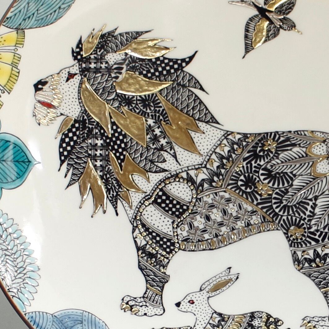 九谷焼 北村和義】線描色絵金彩皿「前を見るライオン」 K-4 - 商品