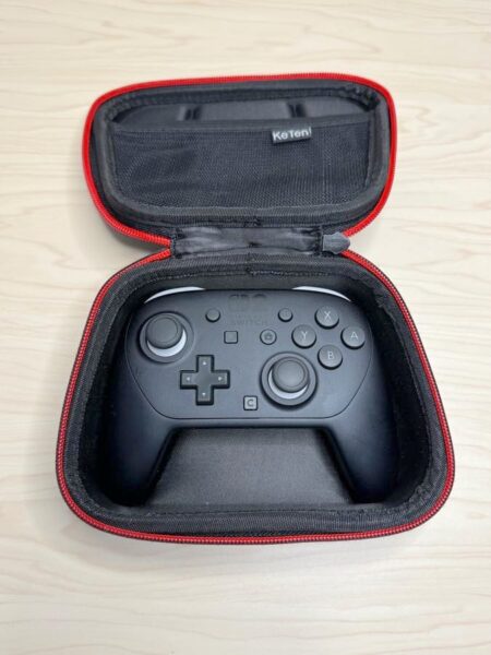 Switch 2】プロコン2には、初代Switchのプロコン用ケースがそのまま