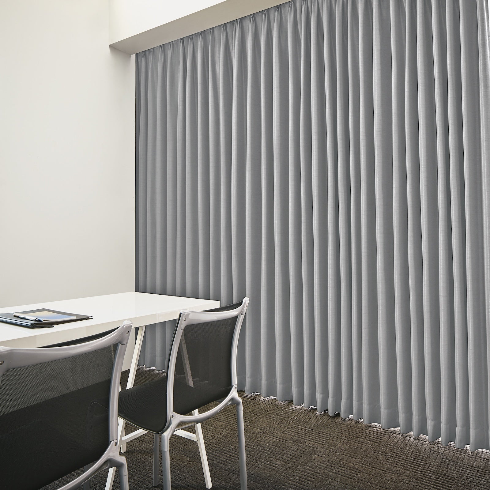 D-8286 Sun shadow（遮光2級）｜株式会社スミノエ インテリア