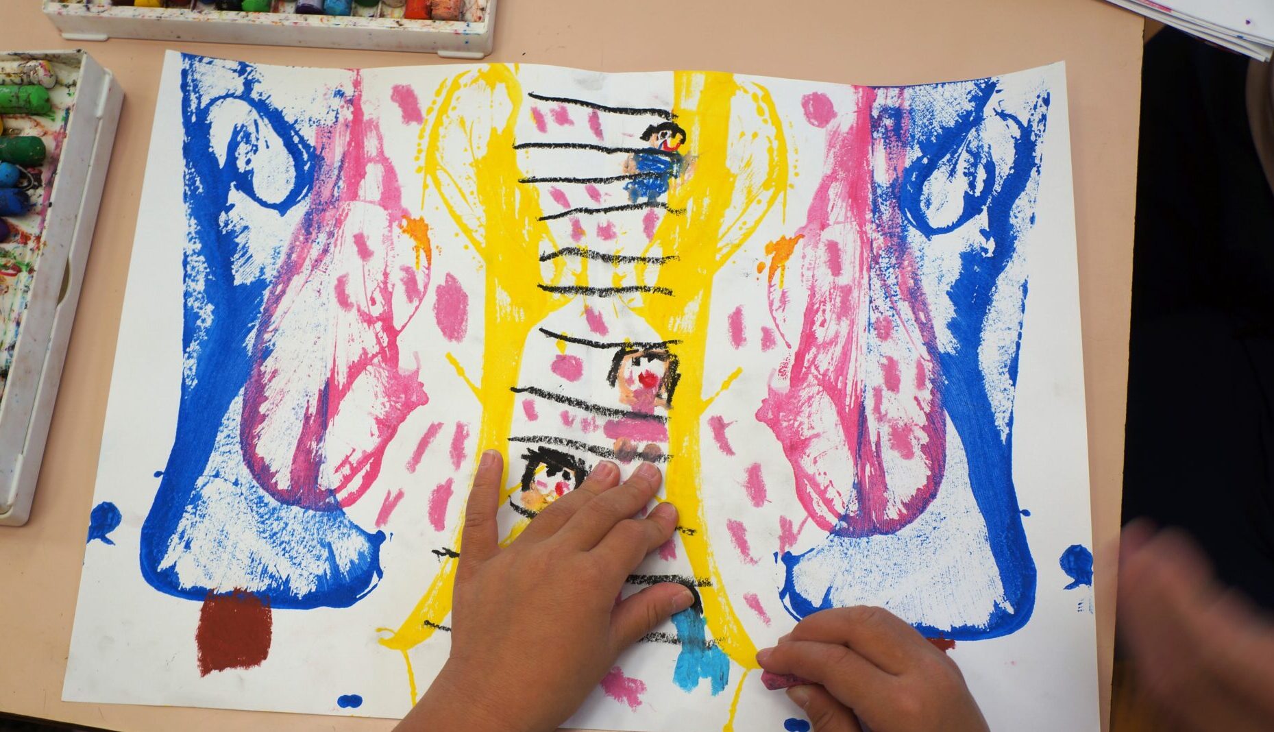 糸引き絵（年長）｜すみれ台幼稚園