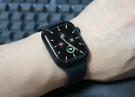 Apple Watch Series 9 45mm GPS レビュー。6.4万円 標準モデル MR993J