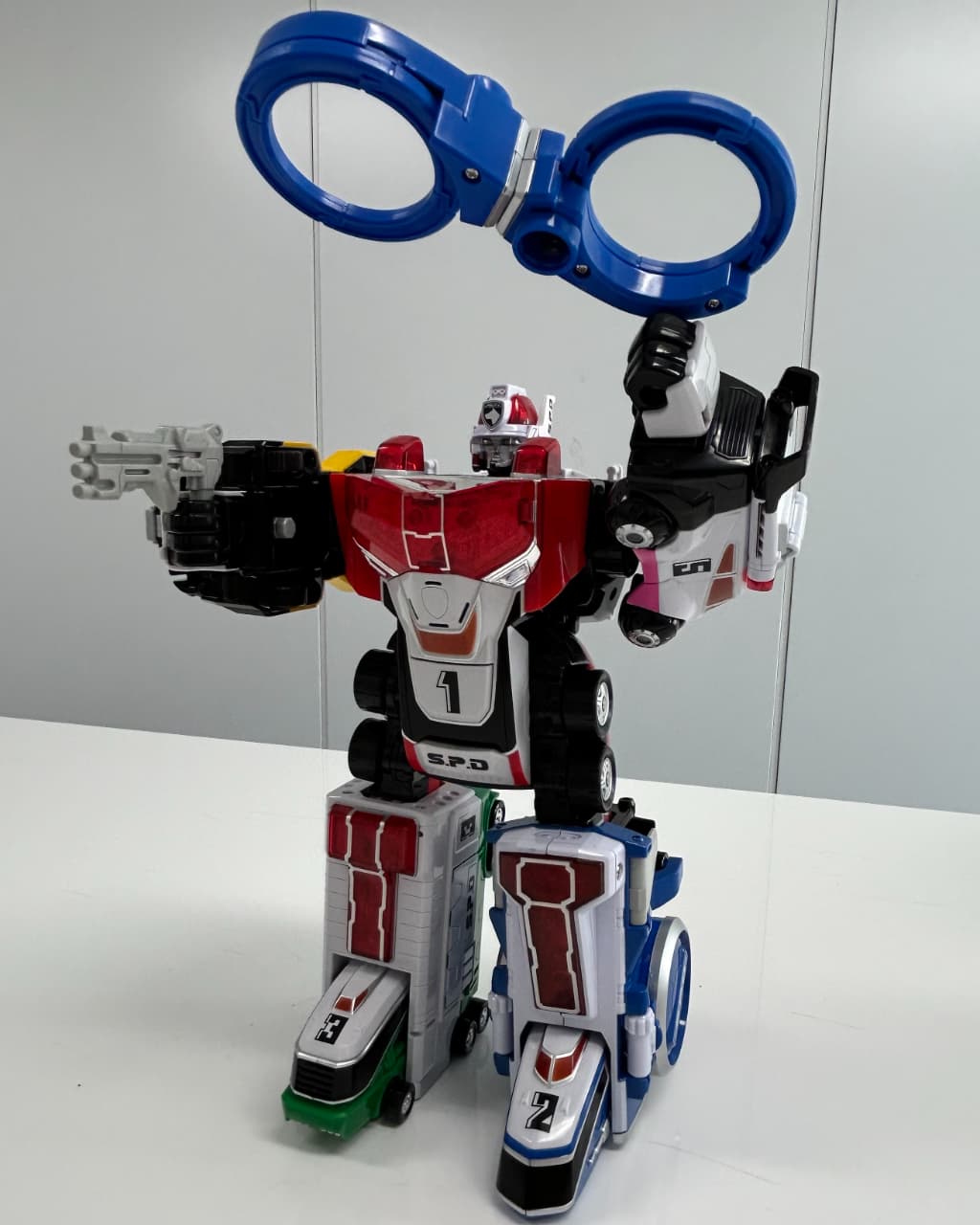 輝け！響け！20年ぶりのビルドアップ！「特捜合体 DX デカレンジャー