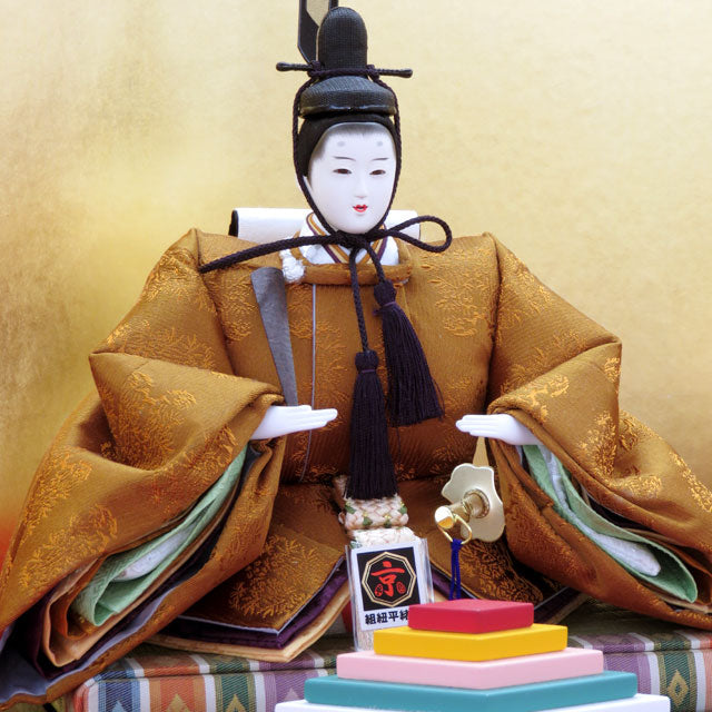 東宮雛 十五人揃七段 緋毛氈飾り – スガ人形店