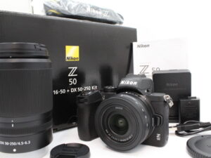 美品】SONY ソニー ZV-E10 パワーズームレンズキット(同梱レンズ