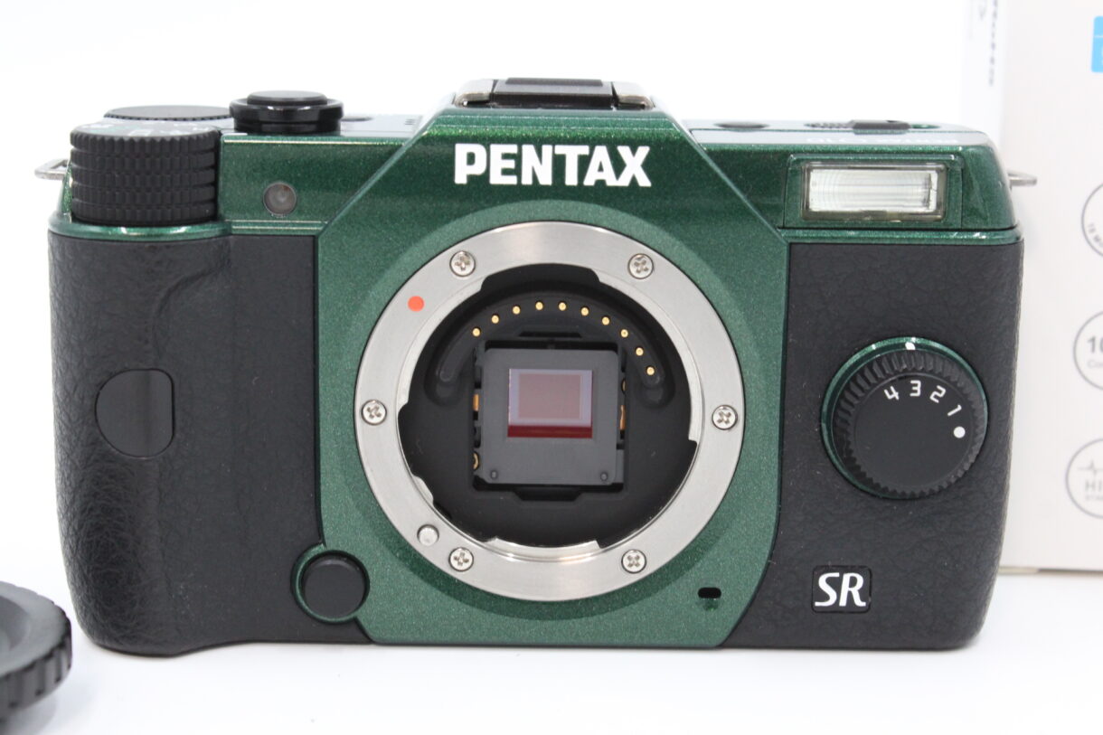 美品】PENTAX ペンタックス ミラーレス一眼 Q10 ボディ グリーン