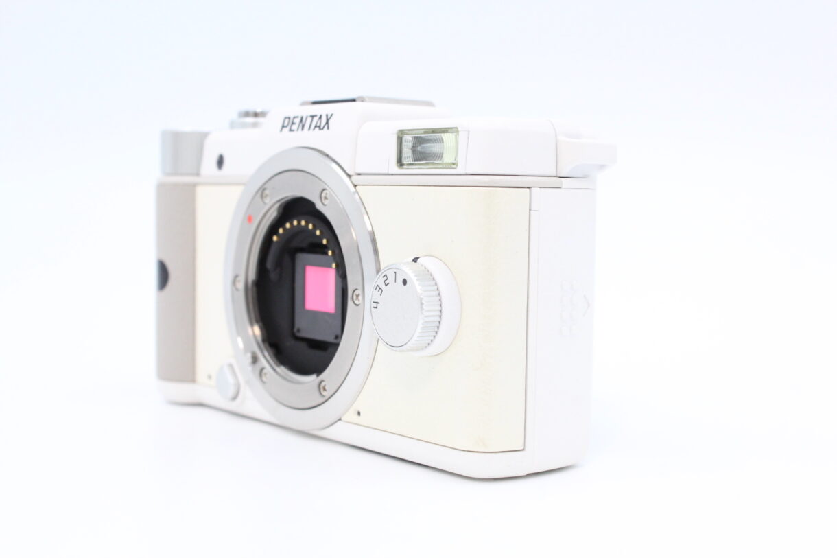 極美品】PENTAX ペンタックス ミラーレス一眼 Q ボディホワイト