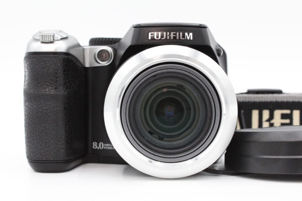 美品】 FUJIFILM フジフイルム デジタルカメラ FinePix