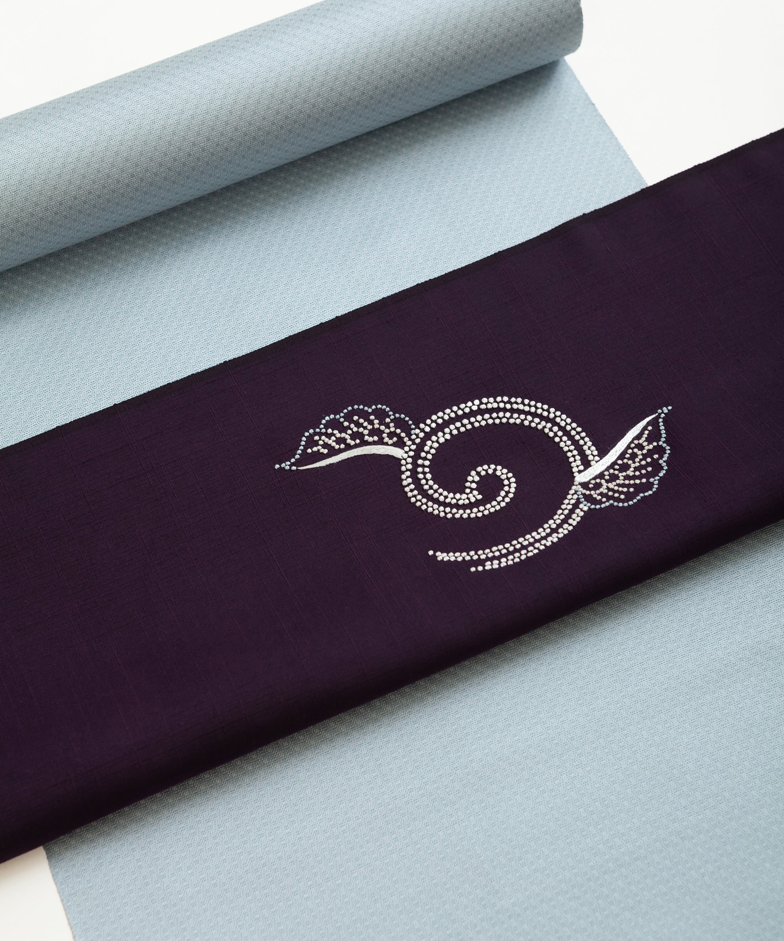 相良刺繍 九寸名古屋帯「つの唐草」 – きものすぎをECサイト