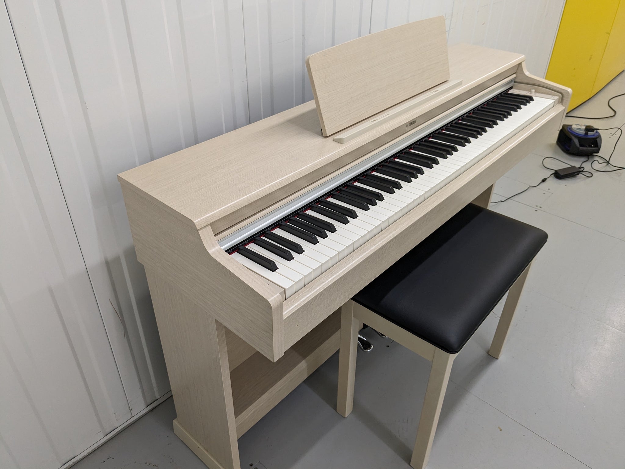 Yamaha Arius YDP-164WA digital piano and stool in white ash stock