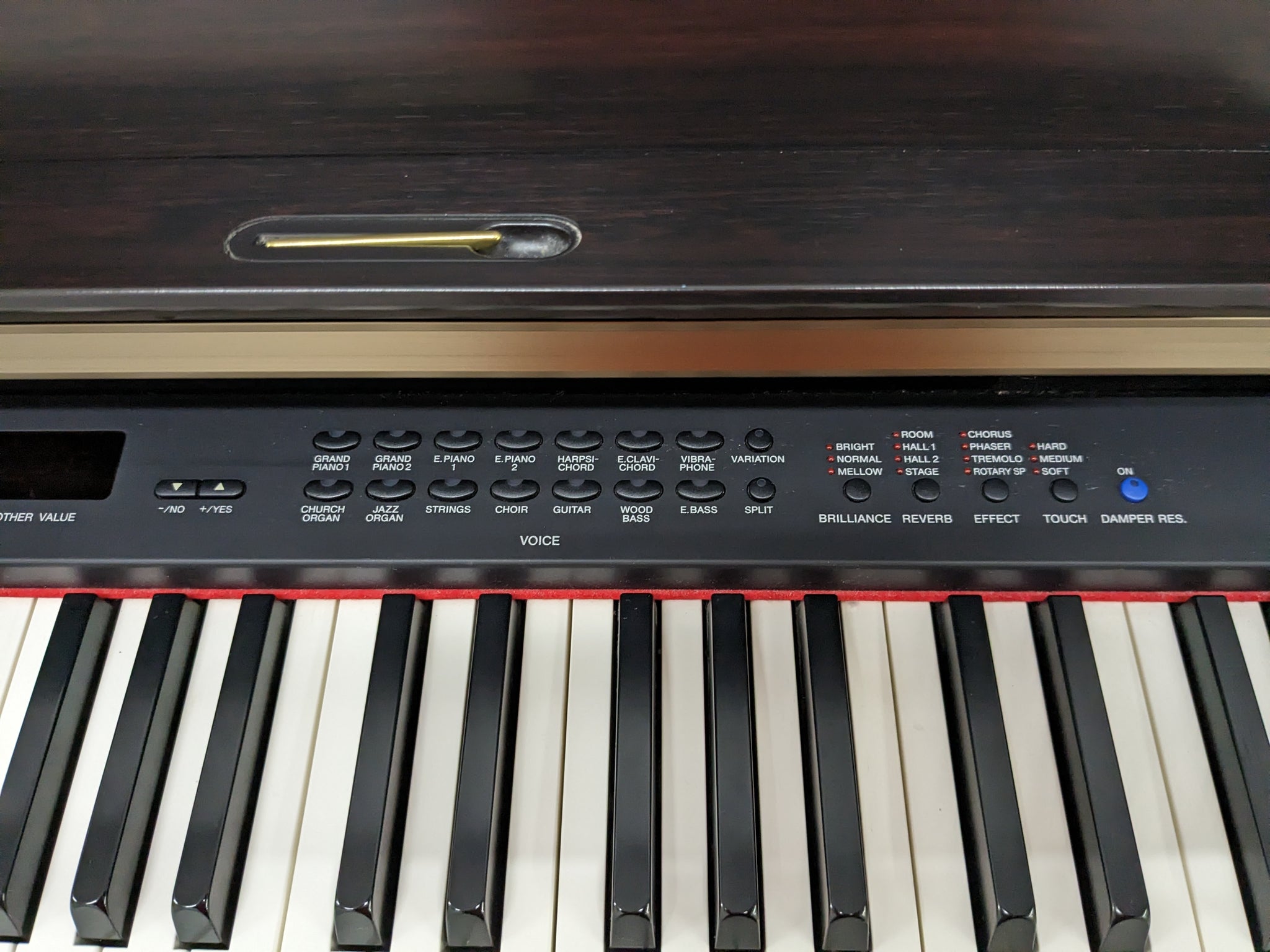 Yamaha Clavinova CLP-340 Digital Piano and stool in rosewood stock