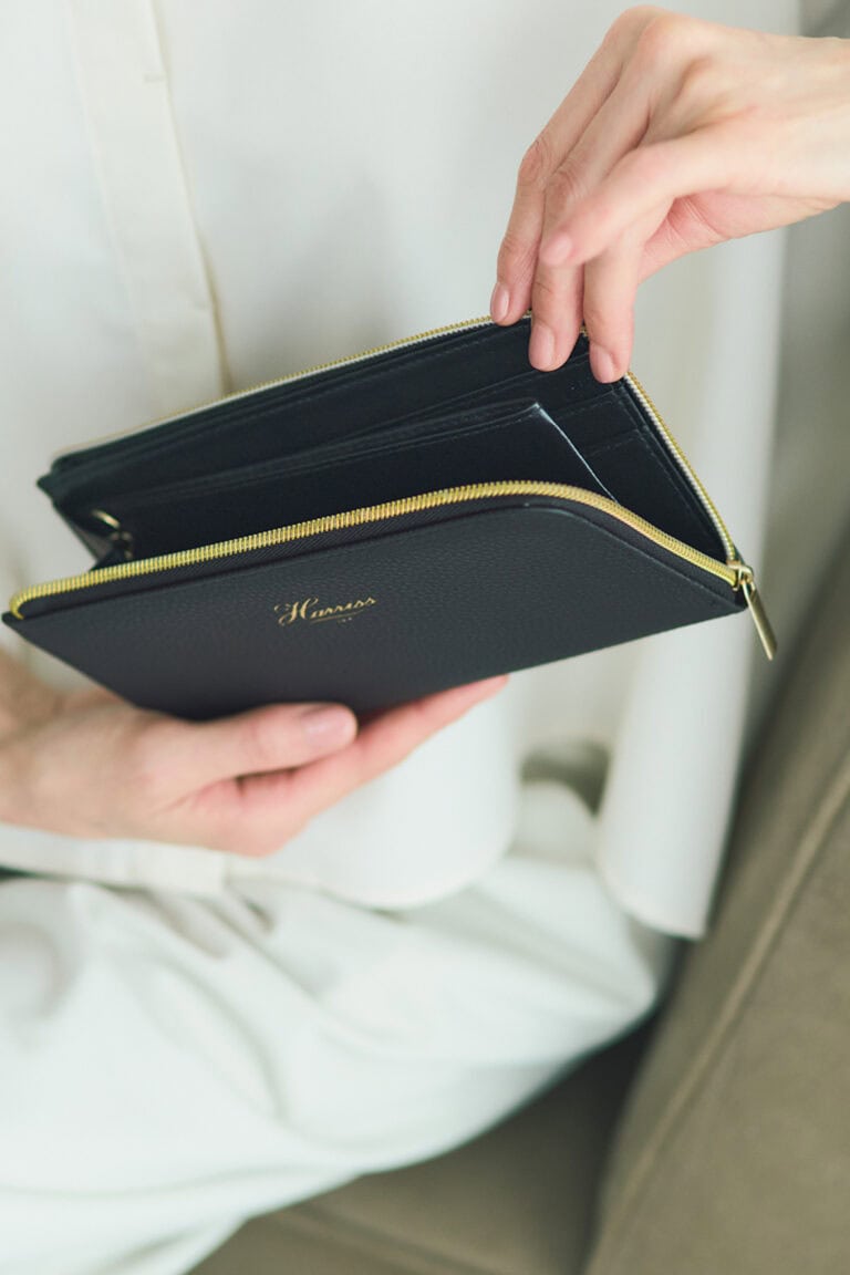 雑誌付録】見た目の上質感も扱いやすさも抜群！「ハリス」コラボの「L