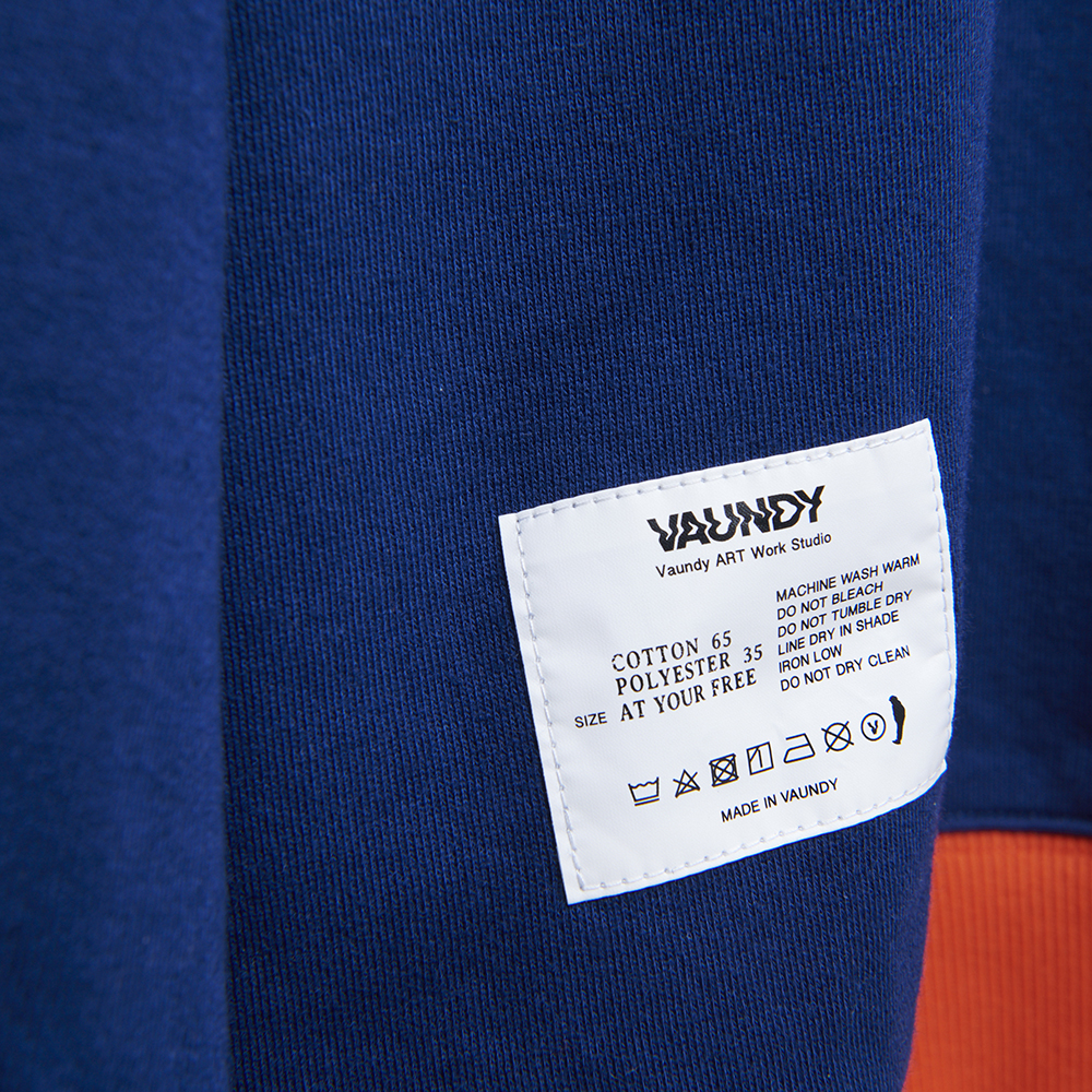 商品詳細ページ | Vaundy ONLINE STORE | Logo Sweat Tops“NIDONE