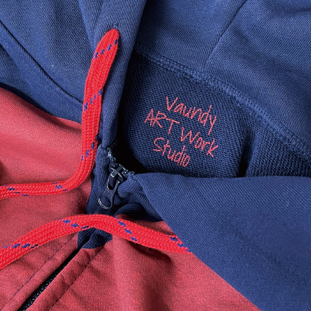 商品詳細ページ | Vaundy ONLINE STORE | VAWS Logo Hoodie [Navy]