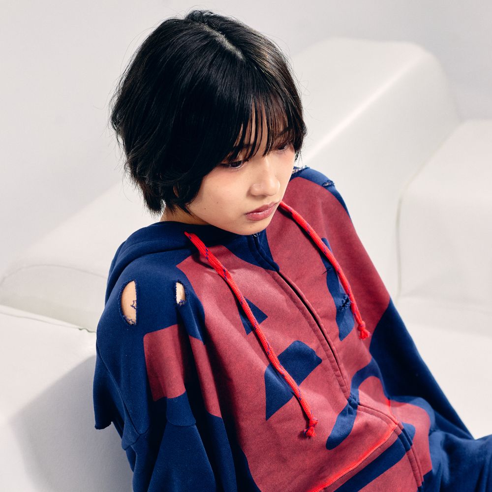 商品詳細ページ | Vaundy ONLINE STORE | VAWS Logo Hoodie [Navy]