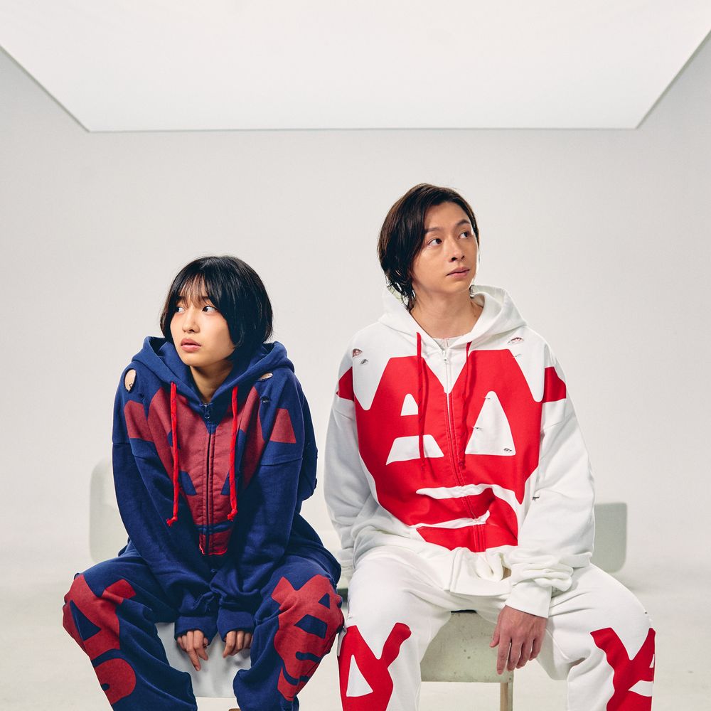 商品詳細ページ | Vaundy ONLINE STORE | VAWS Logo Hoodie [Navy]