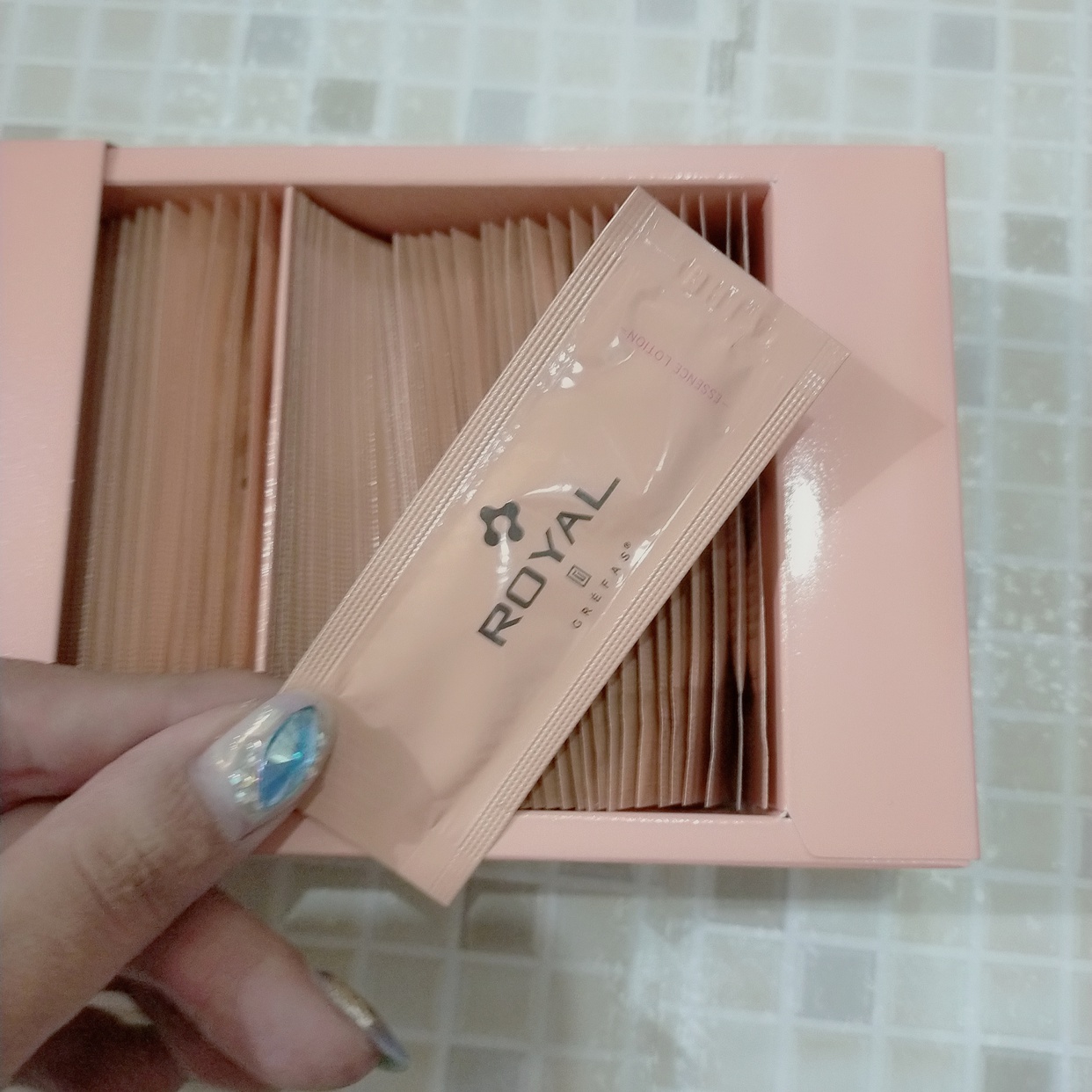 GRÉFAS ROYAL(グレファスロイアル) エッセンスローションの悪い口コミ