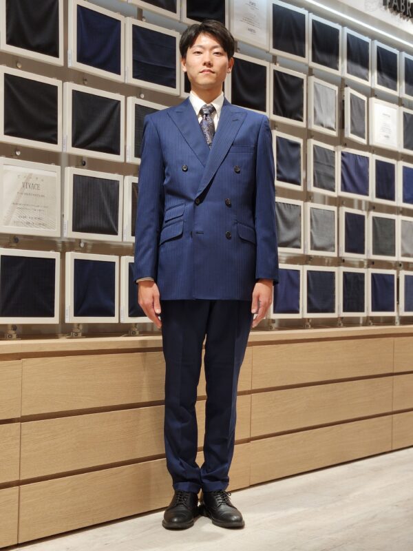ダブルのネイビースーツ～お客様スーツコレクション-大宮駅前店スーツ