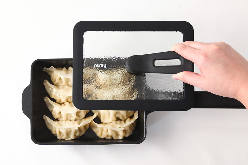 公式】万能卵焼き器「レミパンエッグ」｜remy