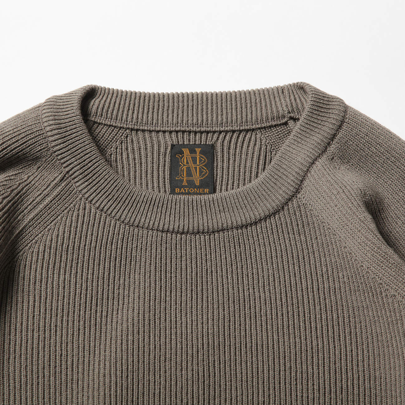 BATONER / バトナー | HARD TWIST WOOL CREW NECK (メンズ) - Mocha