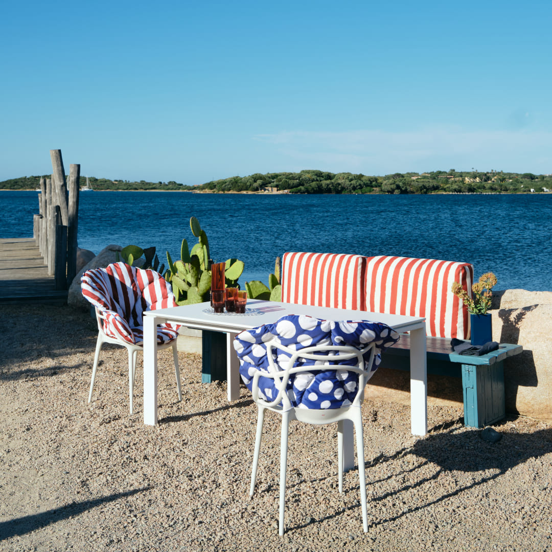 アリスズフラワーズクッション｜ トーヨーキッチンスタイル公式