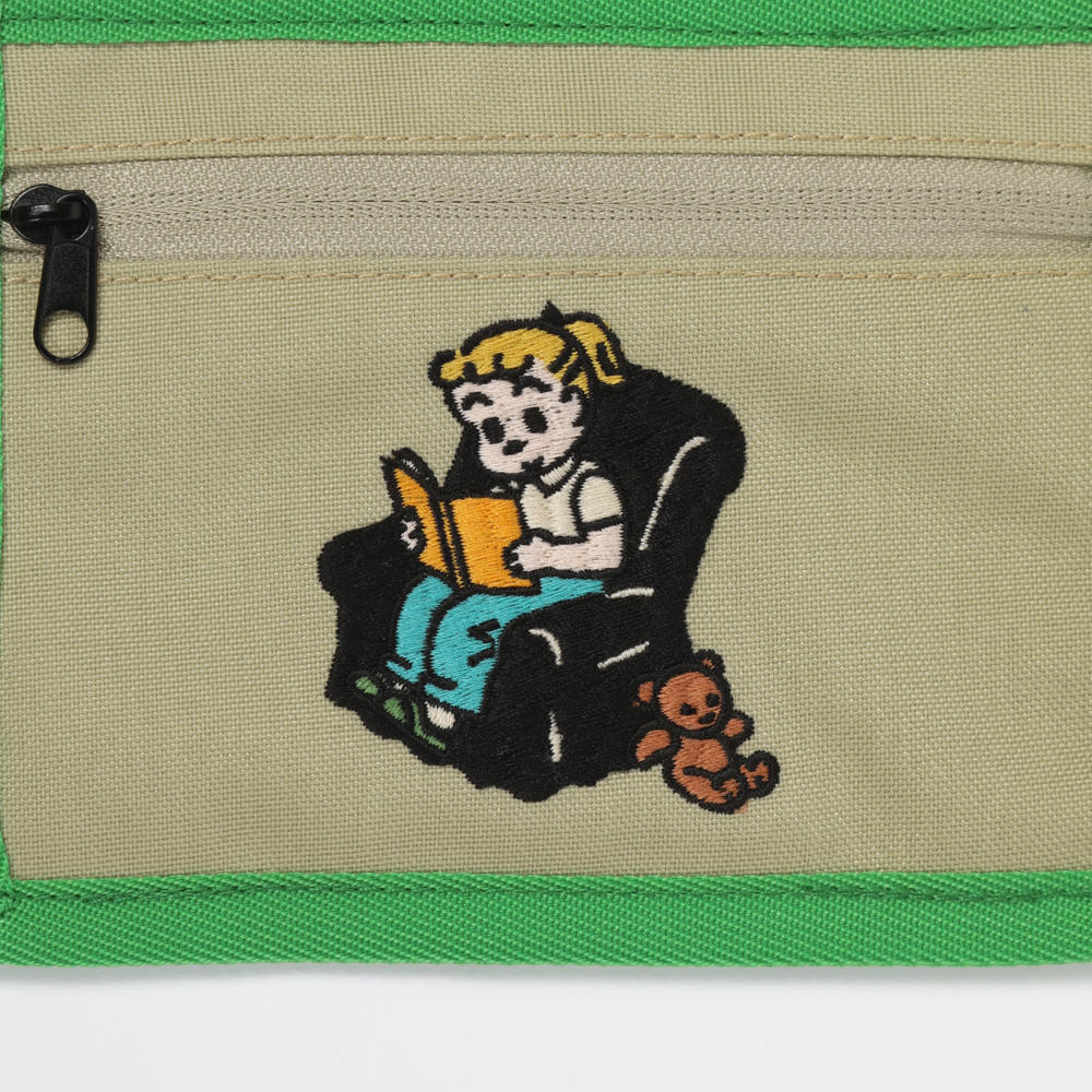 IP】蔦屋書店別注 オサムグッズ two sides wallet reading -の商品詳細