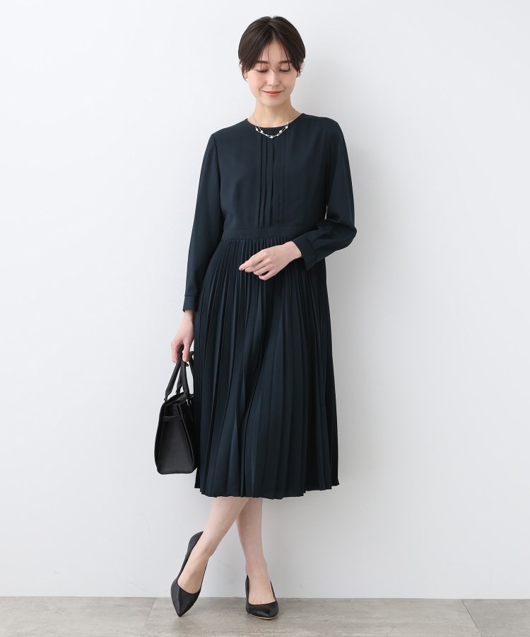 洗える】スタイルUPプリーツワンピース（ミドルワンピース） | INDIVI