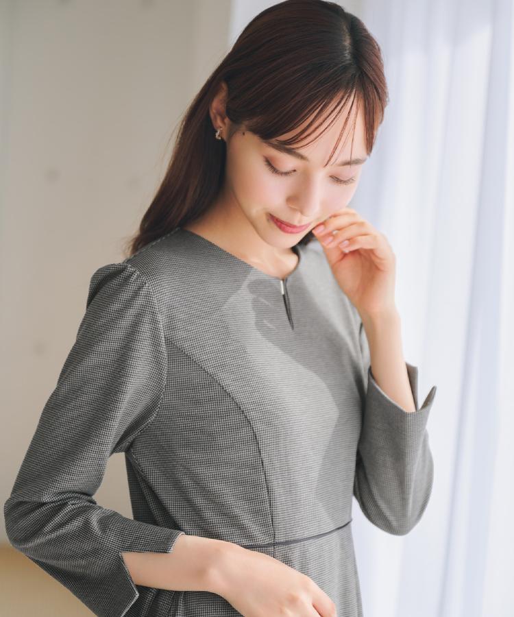 ストレッチキーネックワンピース【洗濯機OK/イージーアイロン