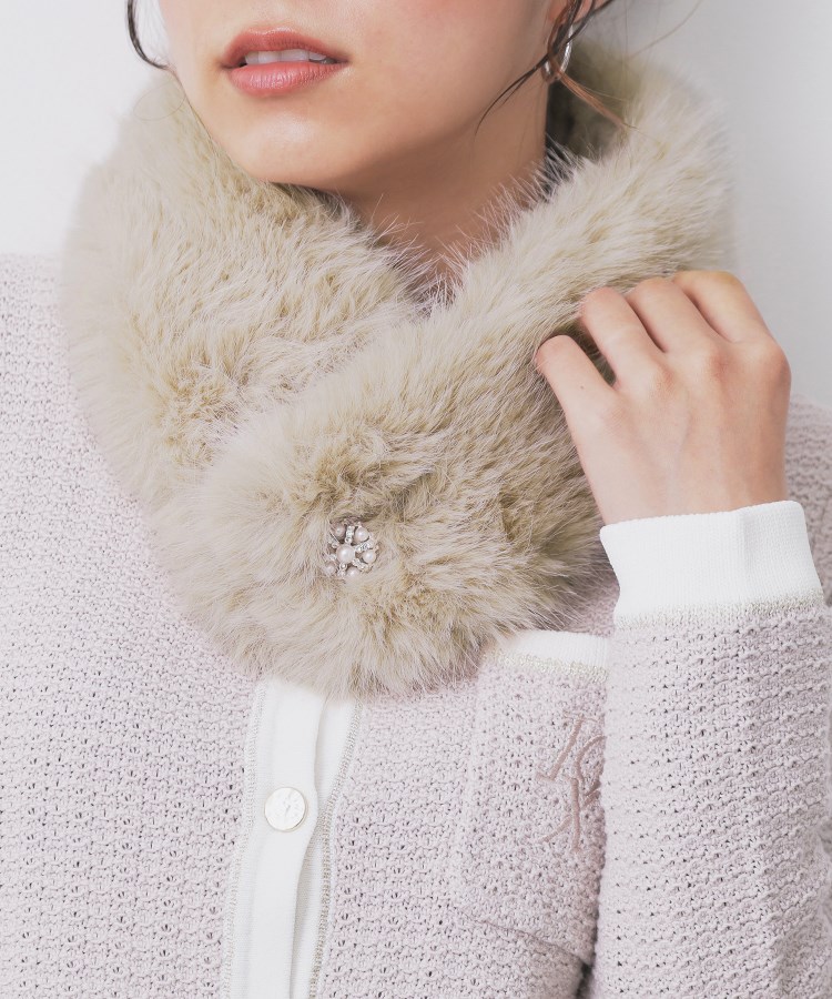 ビジュー付きフェイクファーティペット（ストール・マフラー） | index