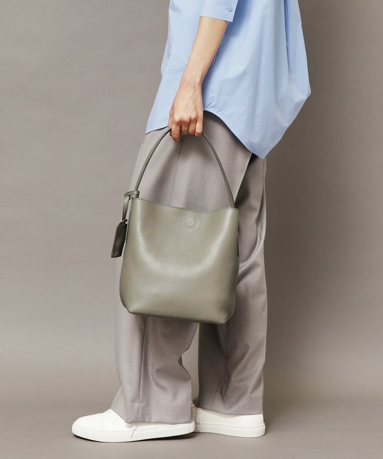 ロシェ】レザーショルダーバッグ S 本革（商品番号：P25-30902