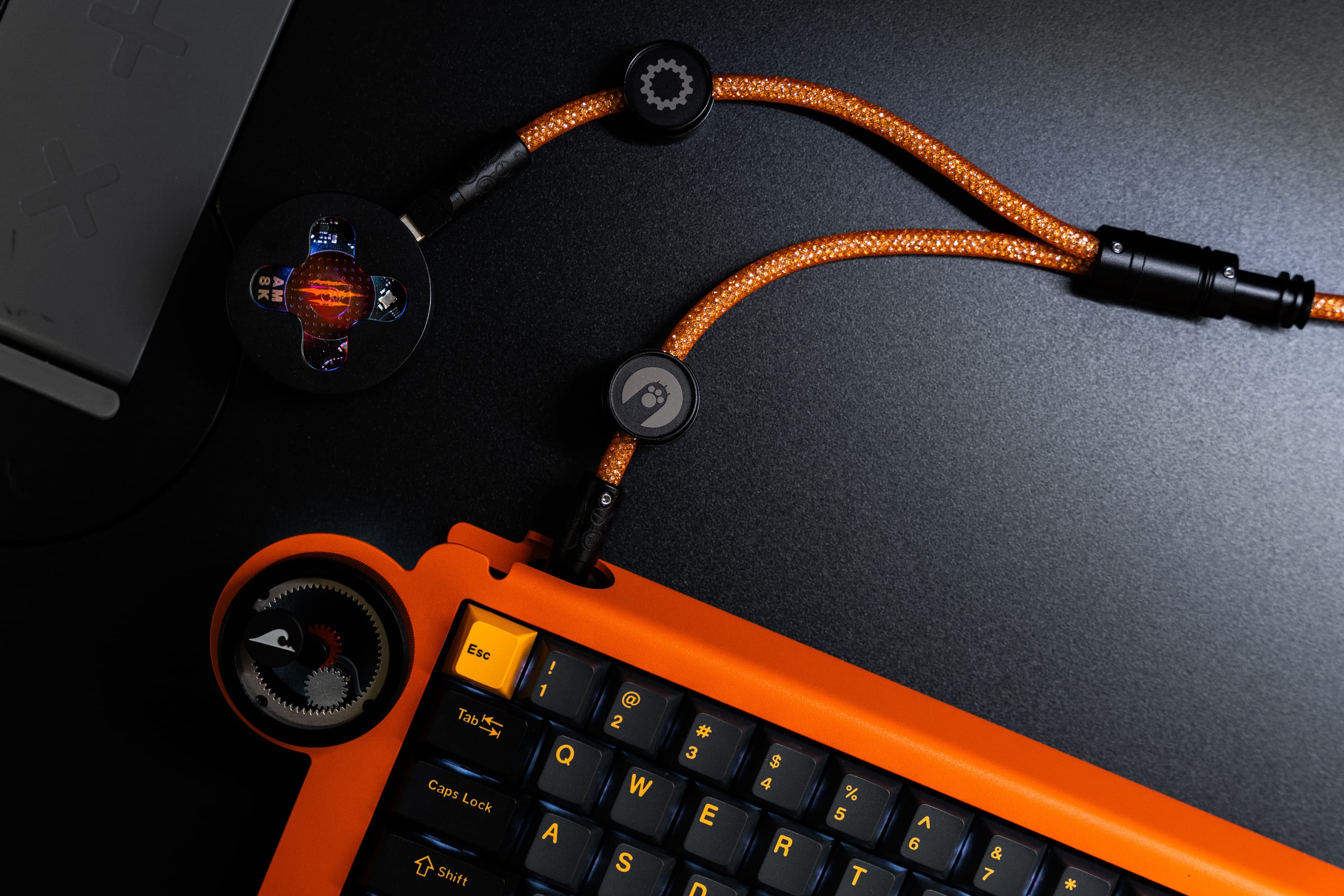 WINSHOP Split Dual 8K Gaming Cable AM Edition