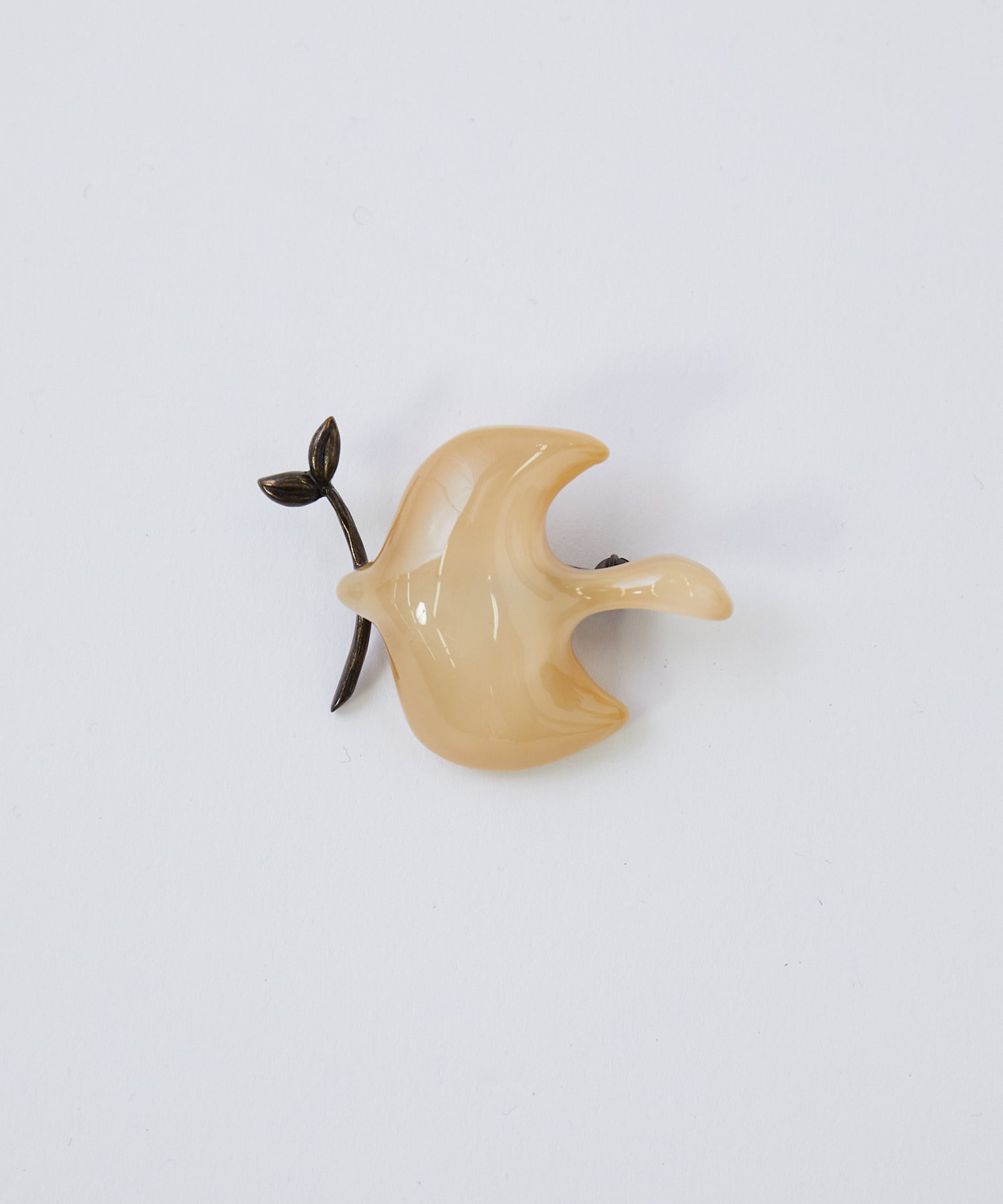 ぽってりトリブローチ｜BIGI online store - ビギ オンラインストア