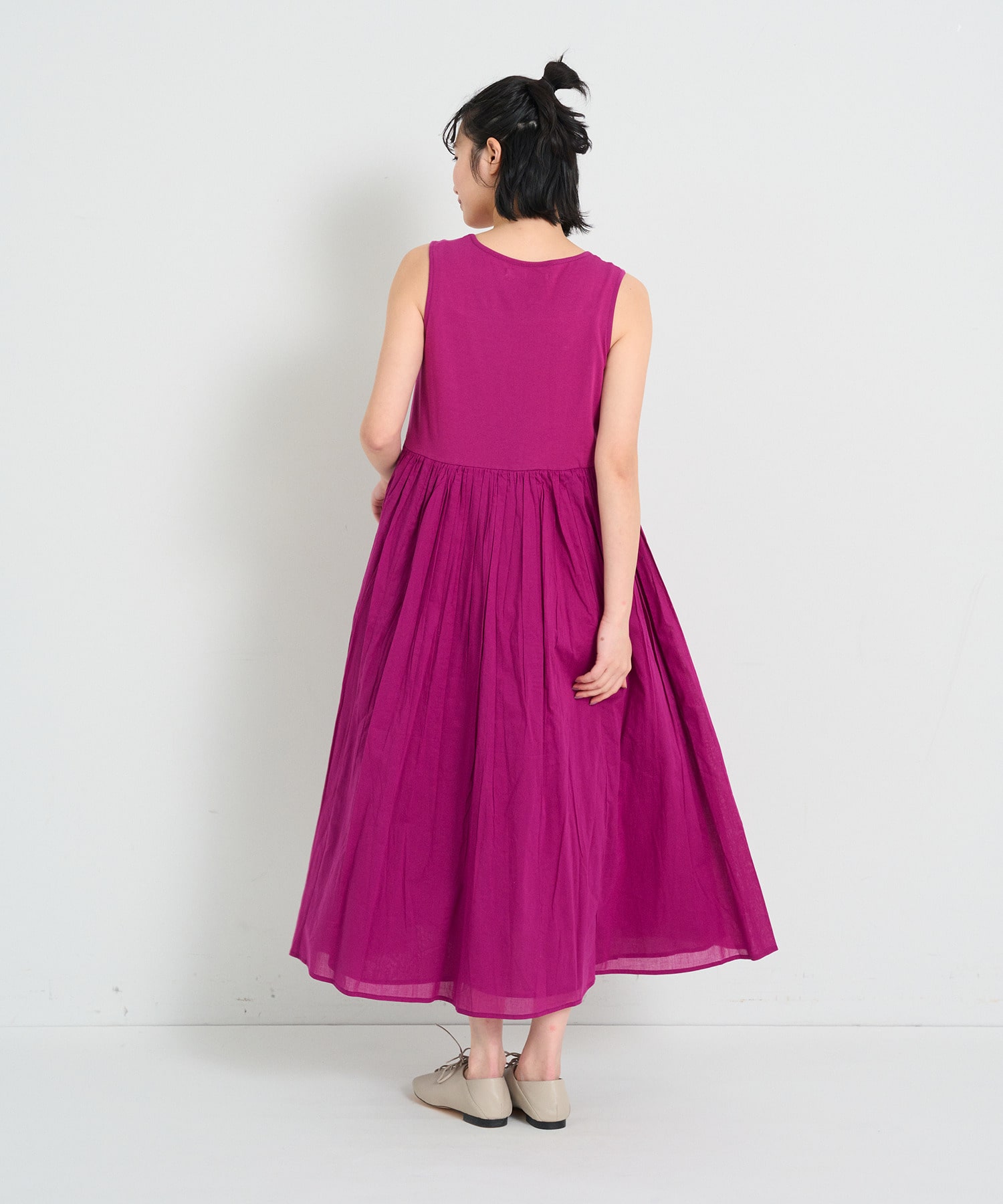 ◇2重布帛ノースリーブワンピース｜BIGI online store - ビギ