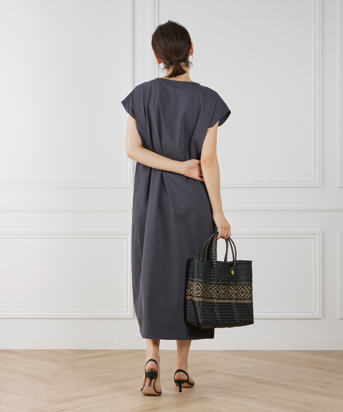 ショルダータックワンピース｜7-IDconcept.（セブンアイディコンセプト