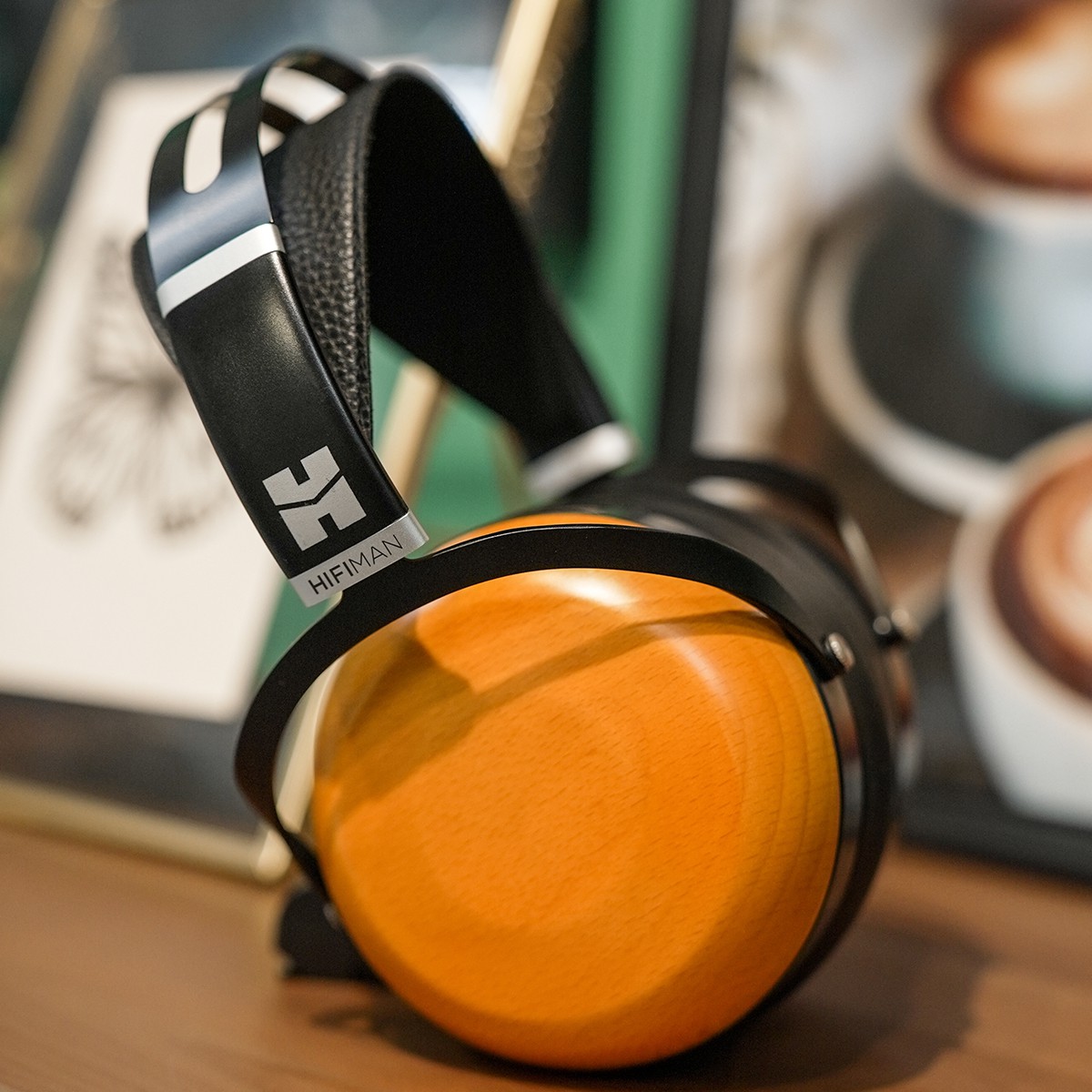 HIFIMAN SUNDARA Full Size Closed-Back Over Ear Planar Magnetic
