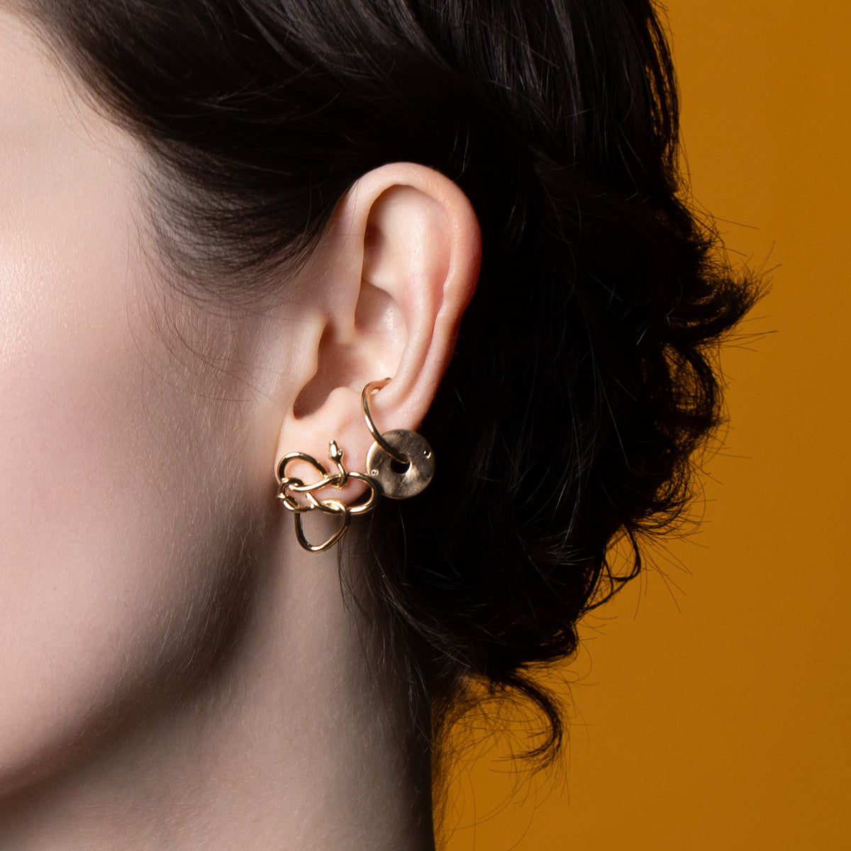 K18 SNAKE KNOT ダイヤモンド ピアス