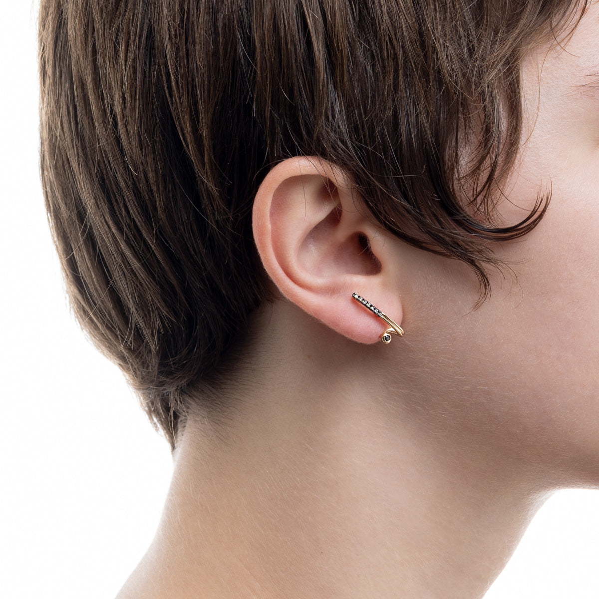 DROSERA ブラック&ホワイトダイヤモンド ピアス ブラックルテニウム 右耳用