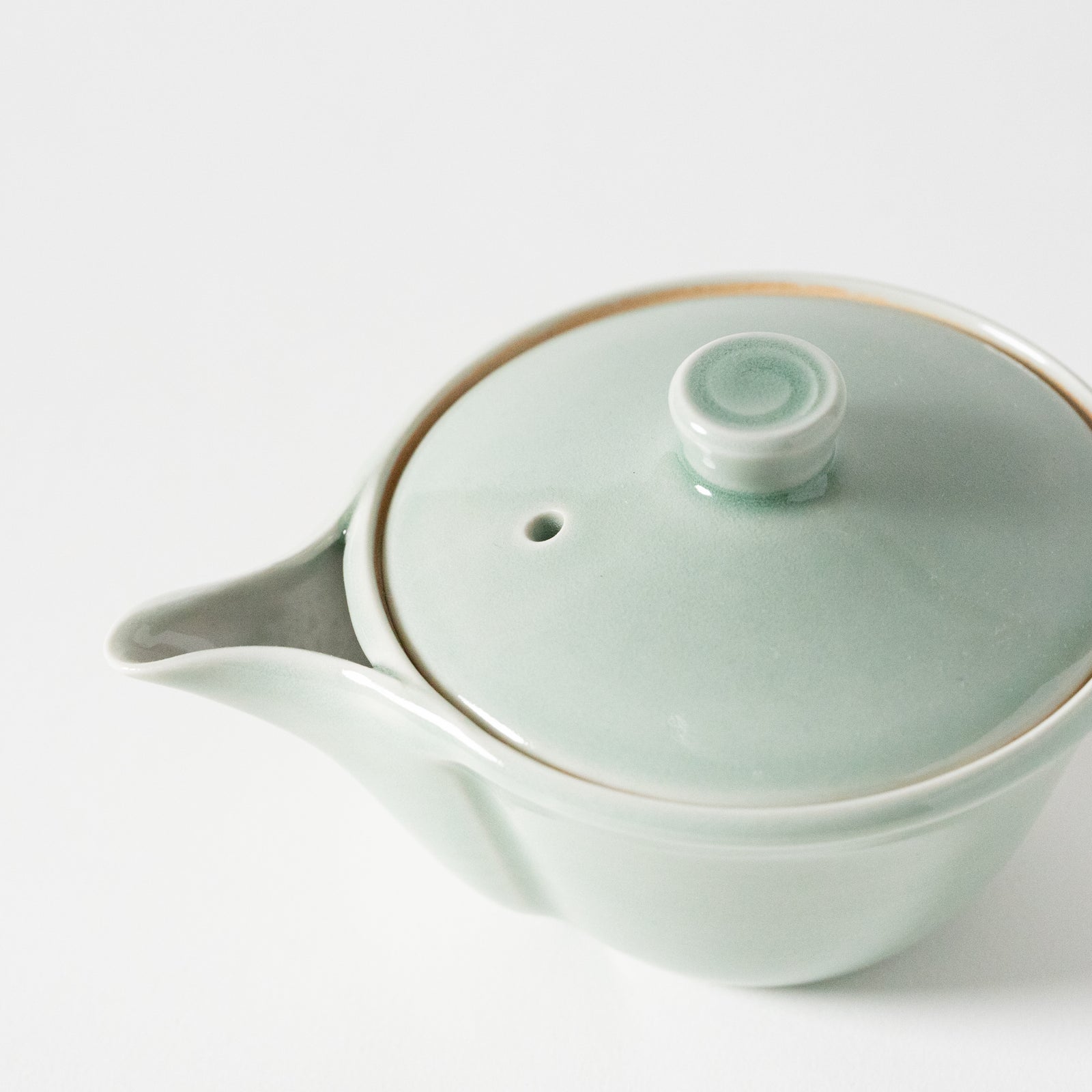 宝瓶 青磁 M – HULS GALLERY TOKYO | 現代工芸ギャラリー