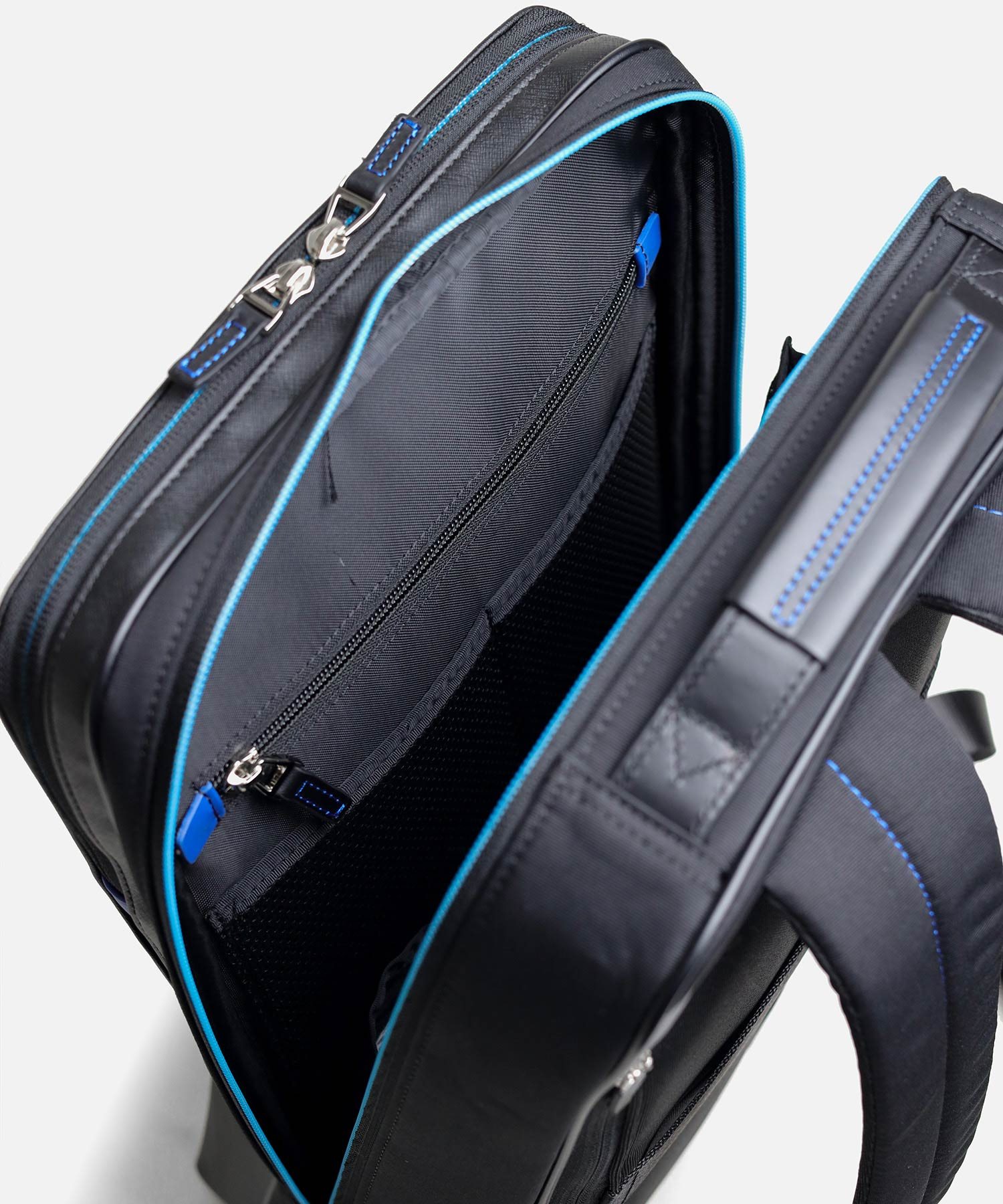 LANVIN en Bleu / ランバン オン ブルー ホームズ ビジネスリュック A4