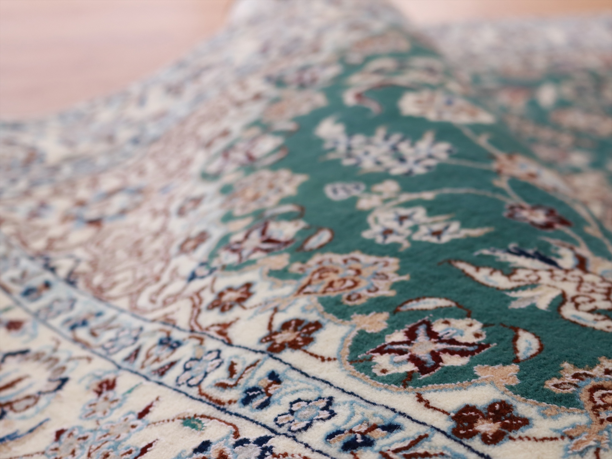 キリムスタイル / ペルシャ絨毯 ナイン産 ハビビアン工房150×110cm