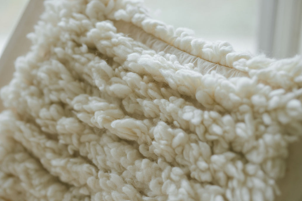 羊の原毛ラグ ｜くらすこと公式オンラインストア