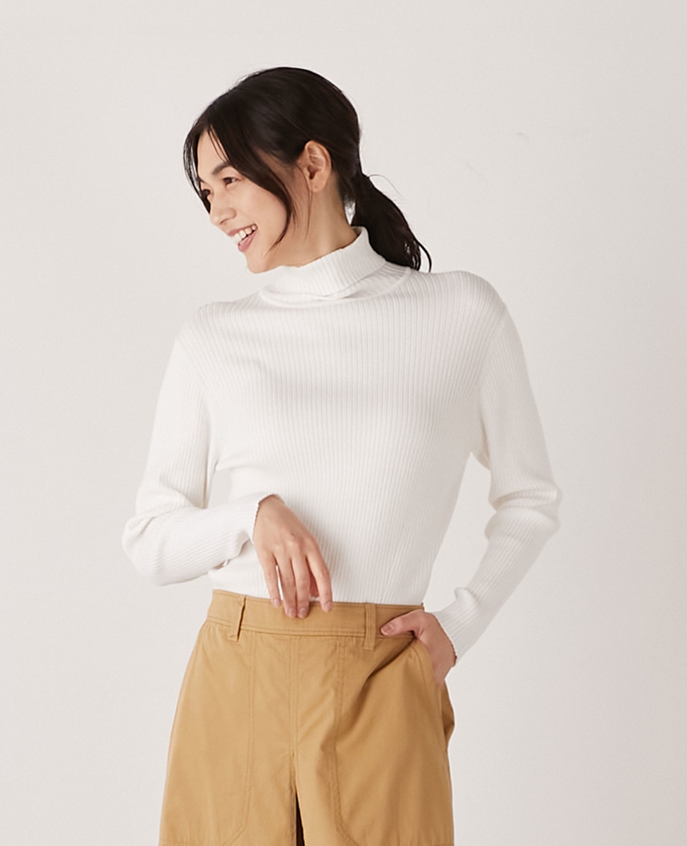 微光沢のレーヨンポリエステルワイドリブのタートルネックプルオーバー