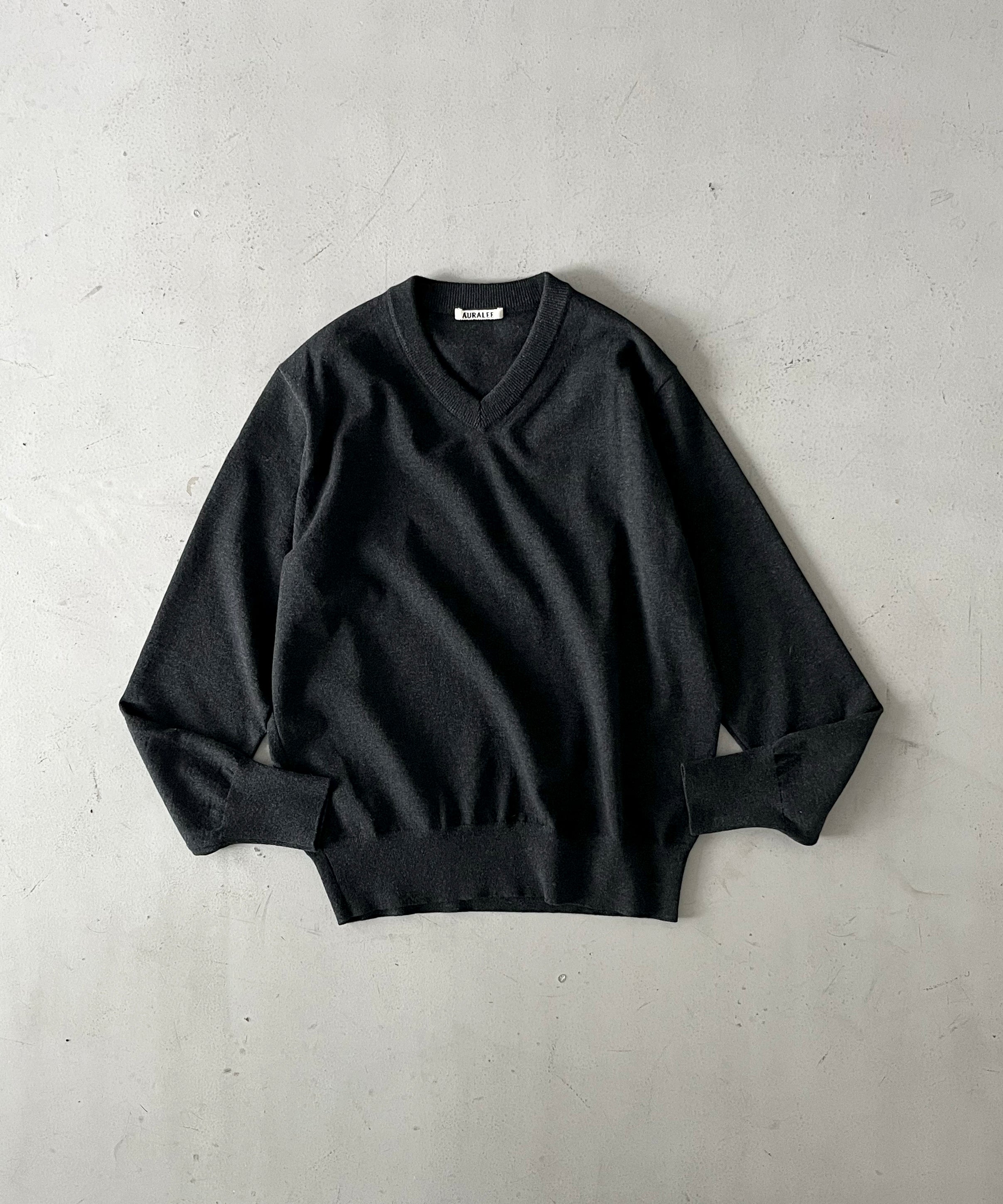 AURALEE【オーラリー】High twist wool knit v-neck p/o 