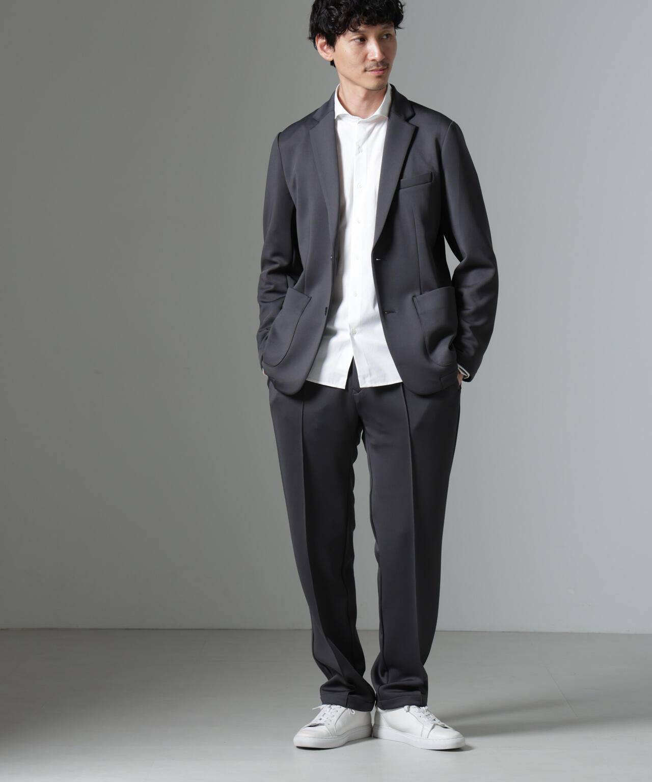 コンフォータブル ストレッチ セットアップ