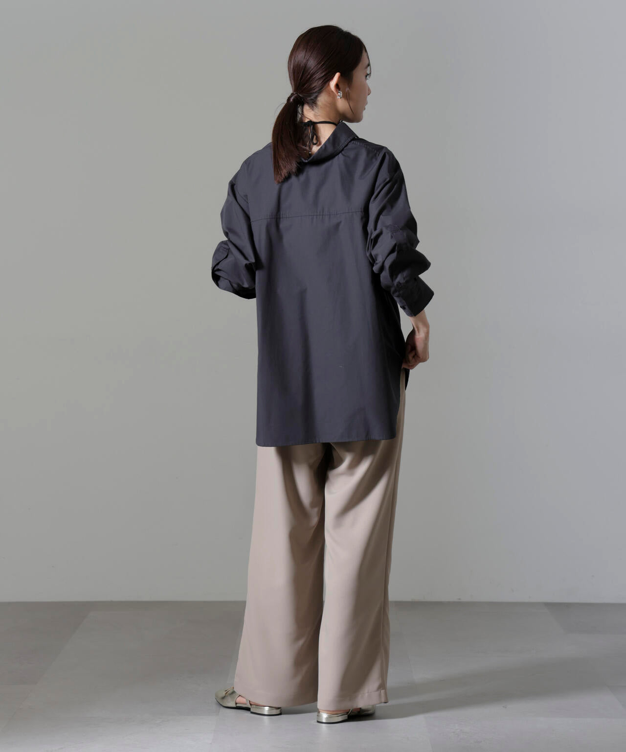 抜け衿 ボリューム スリーブ シャツ