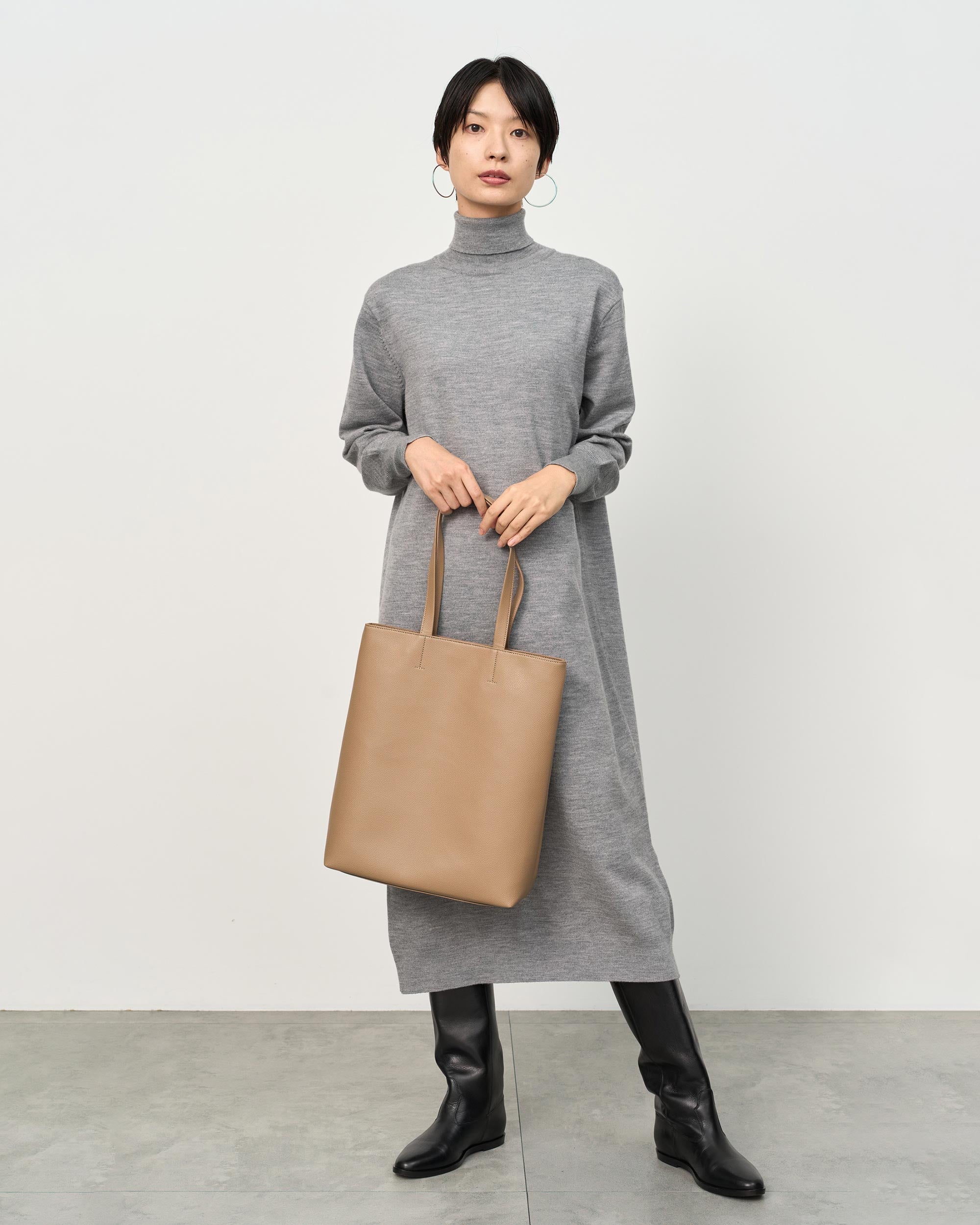 ヴィーガンレザレットマチ付きトートバッグ - SOÉJU online store