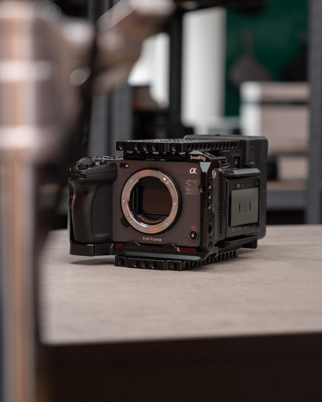 Rent CineBack for FX3 and FX30 from 3z.rent