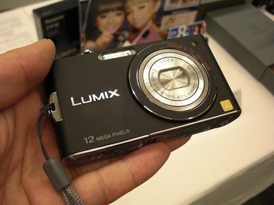 Panasonic ルミックス DMC-FX60 レビュー| AF追尾は優れもの | 特選街